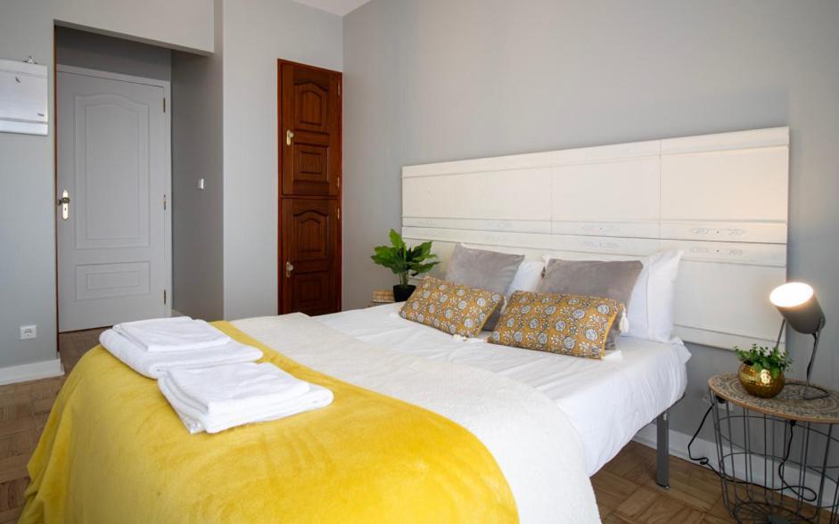 Sunny 4 Bedroom Apartment - With View Coïmbre Extérieur photo